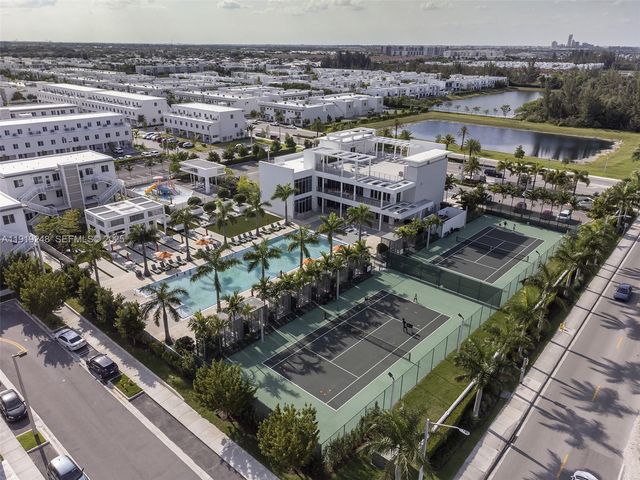 10270 NW 66th St 110, Doral, FL 33178