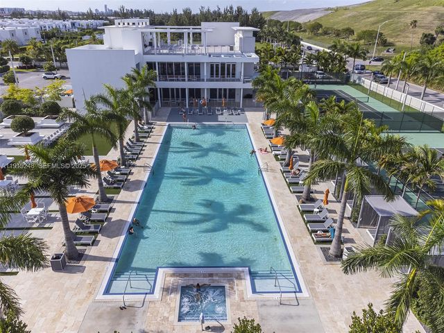 10270 NW 66th St 110, Doral, FL 33178