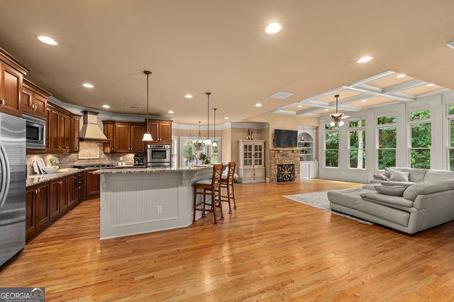 211 Arbor Green Run, Alpharetta, GA 30004