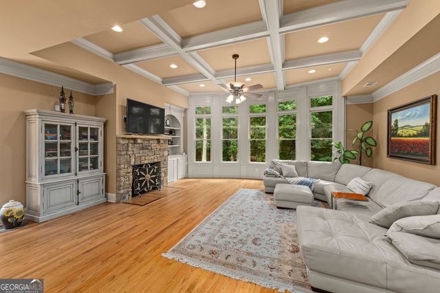 211 Arbor Green Run, Alpharetta, GA 30004