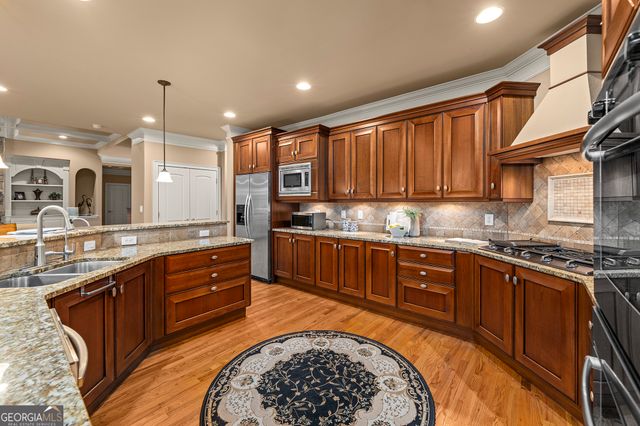 211 Arbor Green Run, Alpharetta, GA 30004