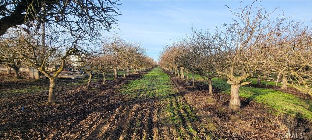 Image 1 of property listing at 0 Santa Fe, Chowchilla, CA 93610