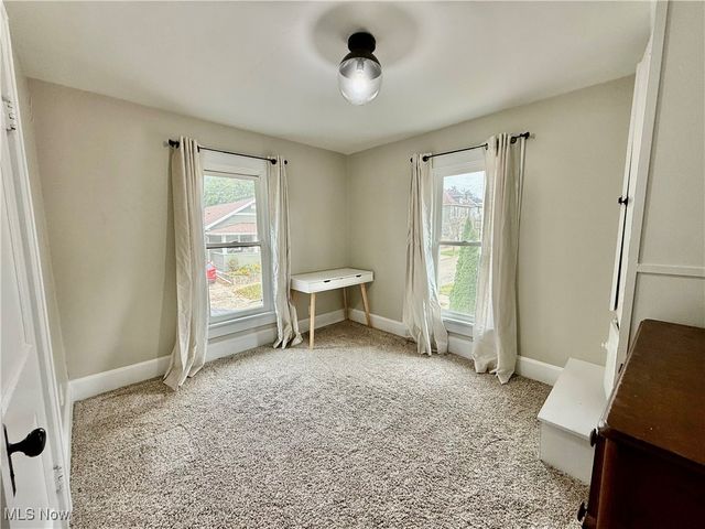 1206 Foster Avenue, Cambridge, OH 43725