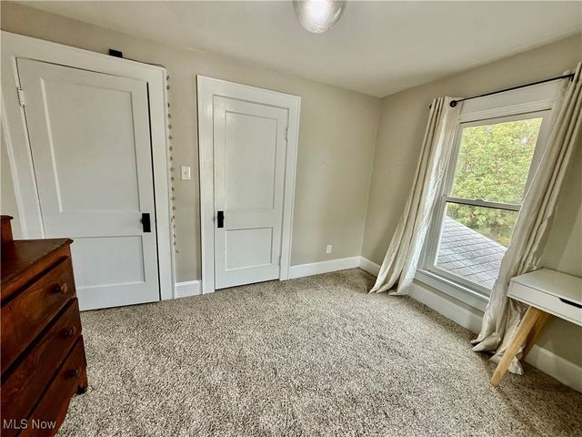 1206 Foster Avenue, Cambridge, OH 43725