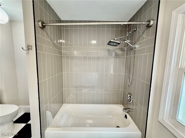 1206 Foster Avenue, Cambridge, OH 43725