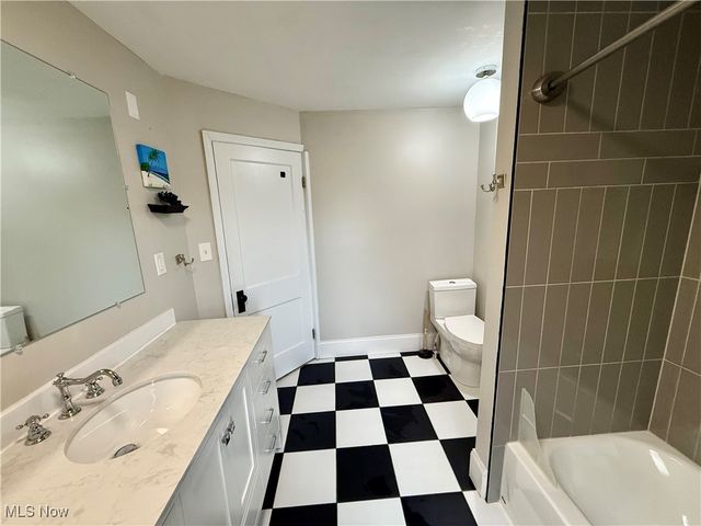 1206 Foster Avenue, Cambridge, OH 43725