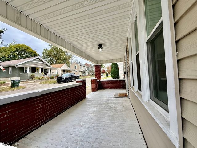 1206 Foster Avenue, Cambridge, OH 43725