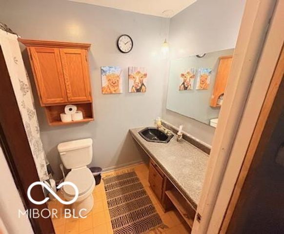 8990 N 850 W, Fairland, IN 46126