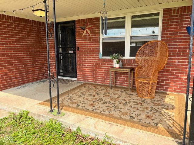 8990 N 850 W, Fairland, IN 46126