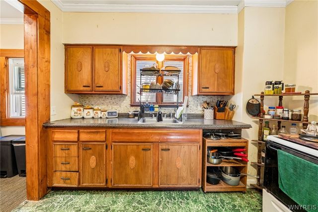 527 Massachusetts Avenue, Buffalo, NY 14213