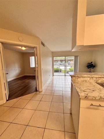 450 S Park Rd 5-104, Hollywood, FL 33021