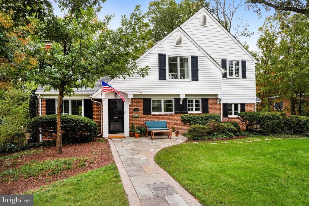 3203 CIRCLE HILL RD, Alexandria, VA 22305