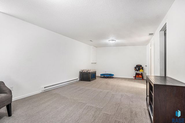 2815 E Klondike Trl Trail, Sioux Falls, SD 57103