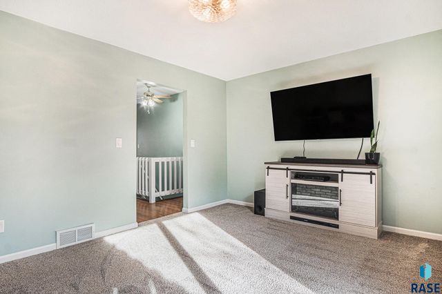 2815 E Klondike Trl Trail, Sioux Falls, SD 57103