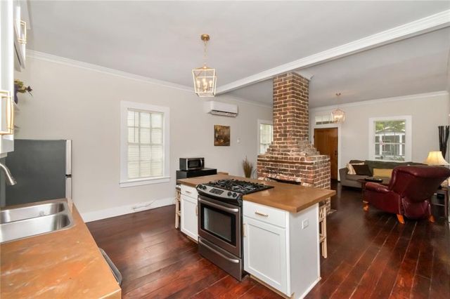 1054 Elmira Street, Mobile, AL 36604