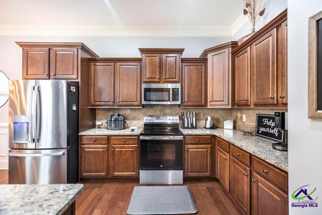 315 Devon Court, Warner Robins, GA 31088
