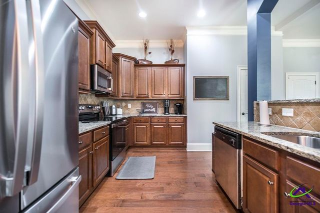 315 Devon Court, Warner Robins, GA 31088