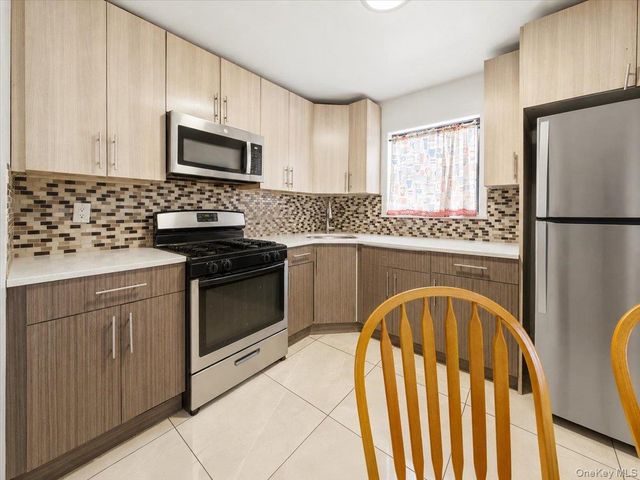 23515 Bentley Road, Rosedale, NY 11422