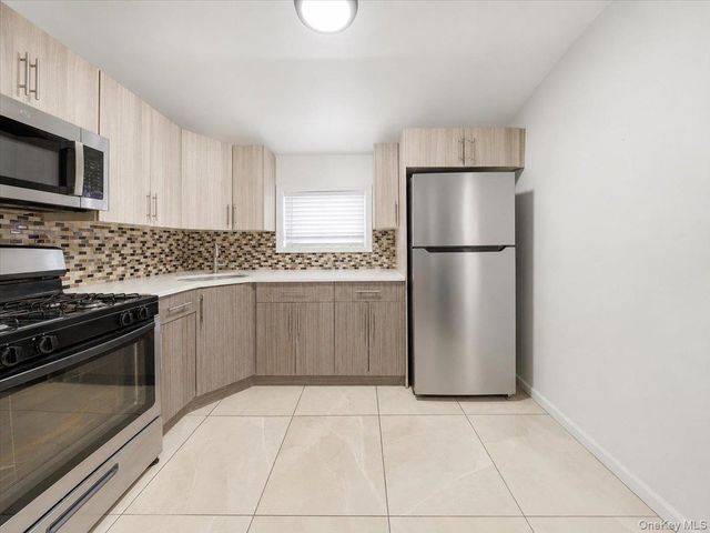23515 Bentley Road, Rosedale, NY 11422