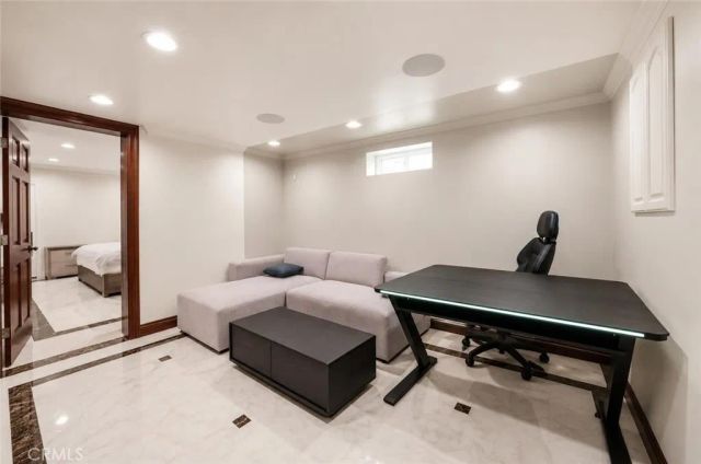 1456 Western Avenue, Glendale, CA 91201