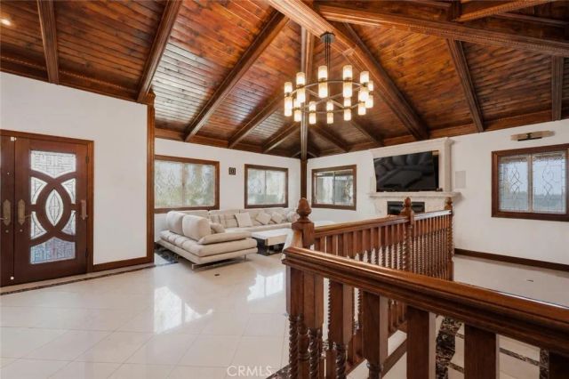 1456 Western Avenue, Glendale, CA 91201
