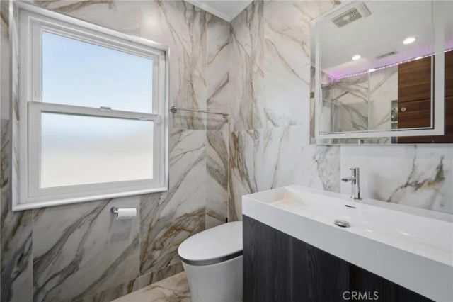 1456 Western Avenue, Glendale, CA 91201