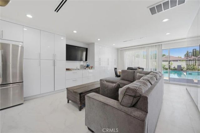 1456 Western Avenue, Glendale, CA 91201