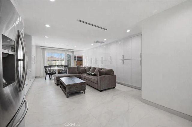 1456 Western Avenue, Glendale, CA 91201