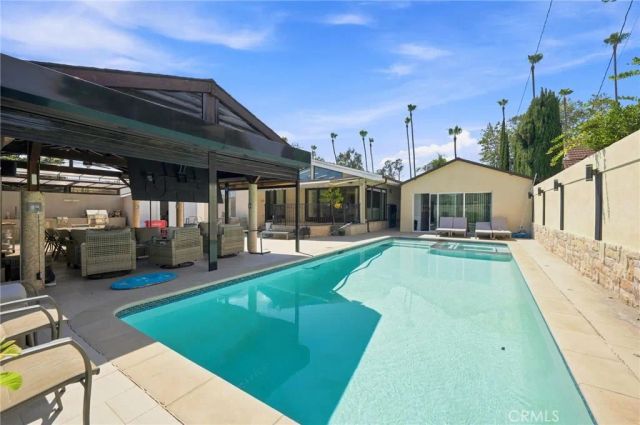 1456 Western Avenue, Glendale, CA 91201