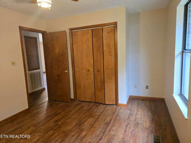 516 Cherokee Hills Rd, Seymour, TN 37865