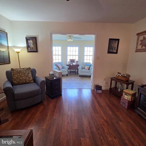 854 CAMBRIDGE DR, Manheim, PA 17545