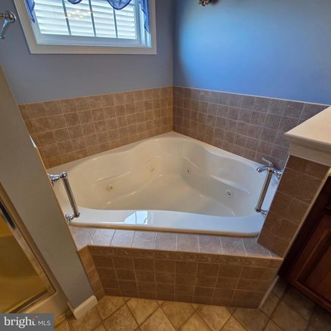 854 CAMBRIDGE DR, Manheim, PA 17545