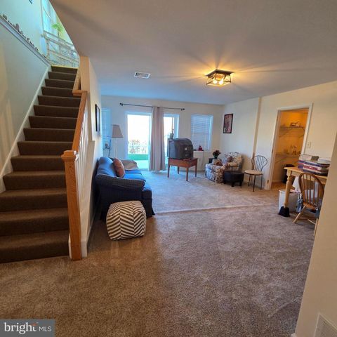 854 CAMBRIDGE DR, Manheim, PA 17545