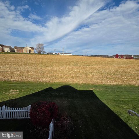 854 CAMBRIDGE DR, Manheim, PA 17545