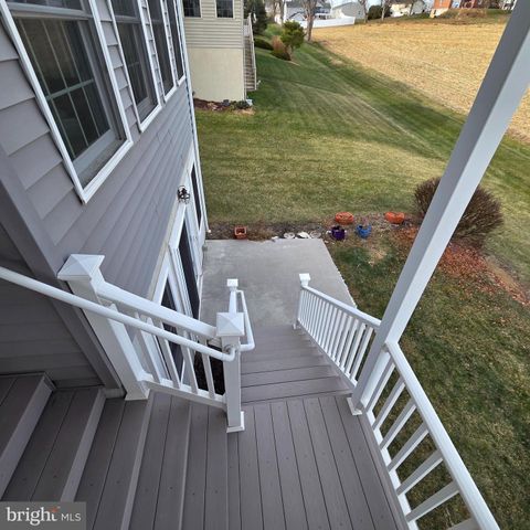 854 CAMBRIDGE DR, Manheim, PA 17545