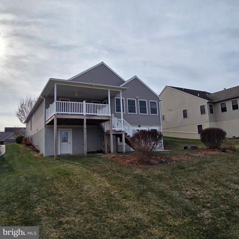 854 CAMBRIDGE DR, Manheim, PA 17545