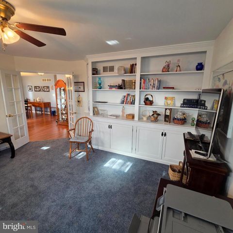 854 CAMBRIDGE DR, Manheim, PA 17545