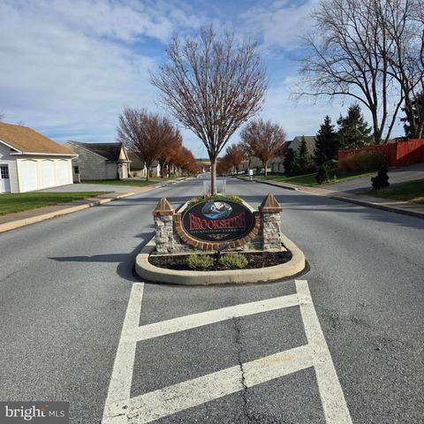 854 CAMBRIDGE DR, Manheim, PA 17545