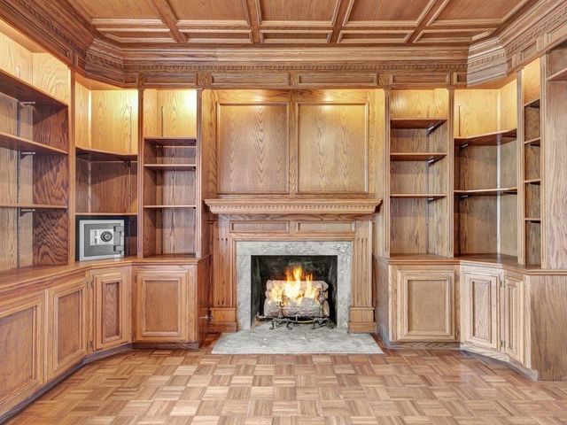 813 W Grove Avenue, Lufkin, TX 75904