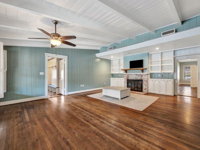 813 W Grove Avenue, Lufkin, TX 75904