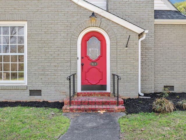 813 W Grove Avenue, Lufkin, TX 75904