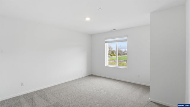 1425 Laura Vista Dr NW, Albany, OR 97321