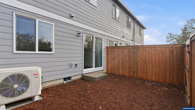 1425 Laura Vista Dr NW, Albany, OR 97321