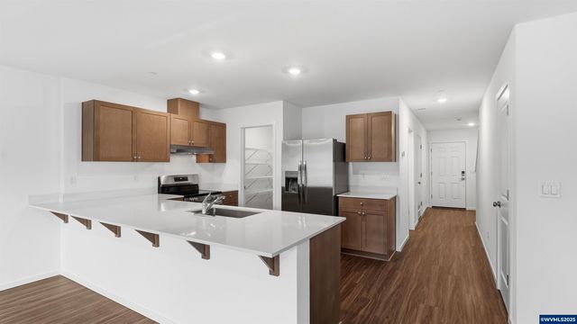 1425 Laura Vista Dr NW, Albany, OR 97321