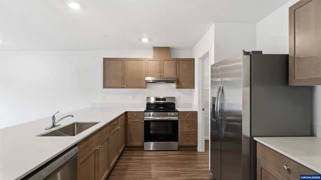 1425 Laura Vista Dr NW, Albany, OR 97321