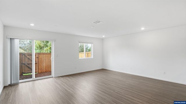 1425 Laura Vista Dr NW, Albany, OR 97321