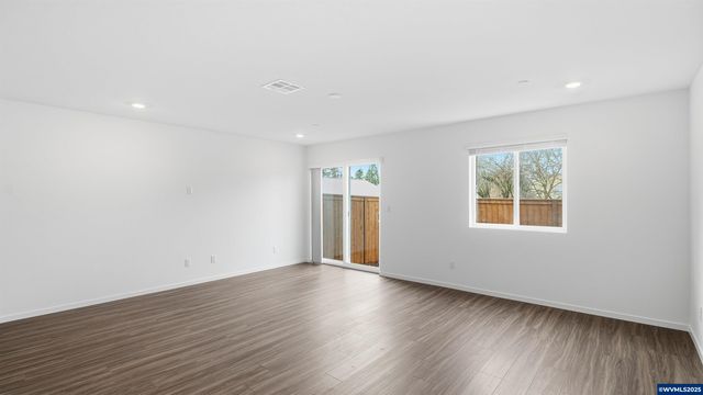 1425 Laura Vista Dr NW, Albany, OR 97321