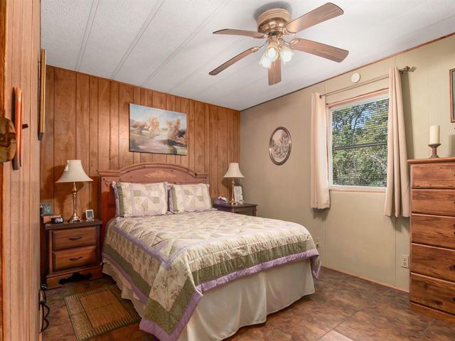 101 Tall Timbers Street, Huntsville, TX 77320