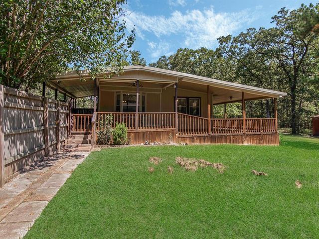 101 Tall Timbers Street, Huntsville, TX 77320