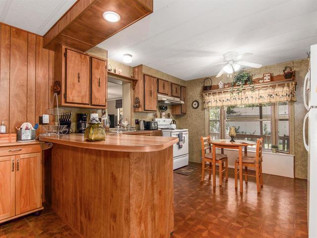 101 Tall Timbers Street, Huntsville, TX 77320